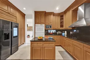 19413 38th Ct, Sunny Isles Beach, FL 33160 - Photo 8