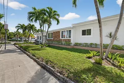 1470 N Treasure Dr, North Bay Village, FL 33141 - Photo 4