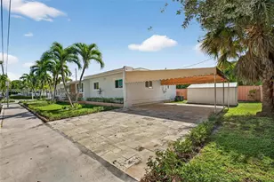 1470 N Treasure Dr, North Bay Village, FL 33141 - Photo 2