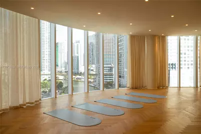 275 SW 6th St #2006, Miami, FL 33130 - Photo 10