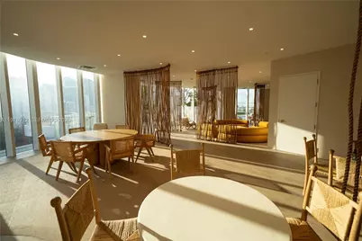 275 SW 6th St #2006, Miami, FL 33130 - Photo 18