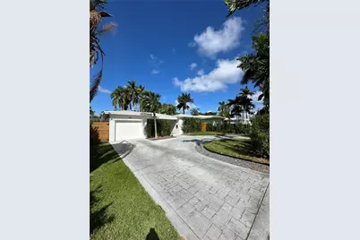 935 Lincoln St, Hollywood, FL 33019 - Photo 1