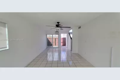 11396 SW 65th St, Miami, FL 33173 - Photo 6