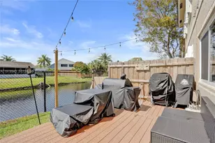 3703 NW 91st Ln, Sunrise, FL 33351 - Photo 16