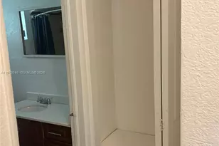 1170 NW 90th St, Miami, FL 33150 - Photo 6