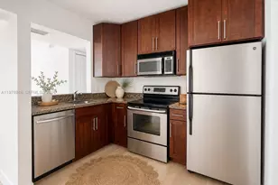 8345 Byron Ave, Miami Beach, FL 33141 - Photo 6