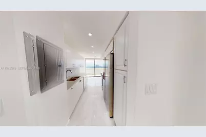 1000 W Island Blvd #1812, Aventura, FL 33160 - Photo 16