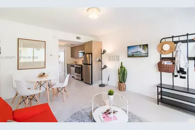 740 Meridian Ave #23, Miami Beach, FL 33139 - Photo 2