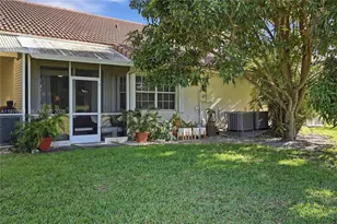 8249 NW 70th St, Tamarac, FL 33321 - Photo 32