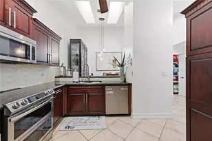 8249 NW 70th St, Tamarac, FL 33321 - Photo 10