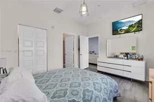 7925 NW 104th Ave, Doral, FL 33178 - Photo 22