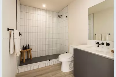 275 SW 6th St #2007, Miami, FL 33130 - Photo 10