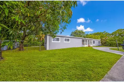 12090 NW 12th Ave, North Miami, FL 33168 - Photo 46