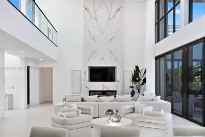 2311 SW 108th Ter, Davie, FL 33324 - Photo 14