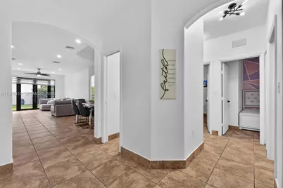 21143 SW 92nd Pl, Cutler Bay, FL 33189 - Photo 6