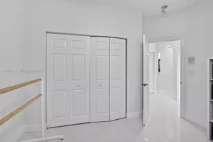 1221 NW 141st Ave, Pembroke Pines, FL 33028 - Photo 38