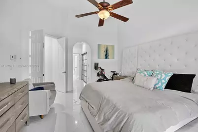 1221 NW 141st Ave, Pembroke Pines, FL 33028 - Photo 20