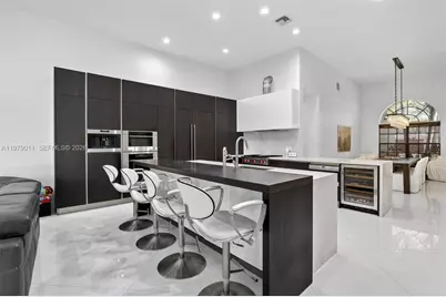 1221 NW 141st Ave, Pembroke Pines, FL 33028 - Photo 14