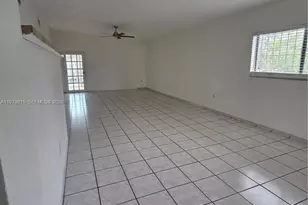 7439 SW 106th Ct, Miami, FL 33173 - Photo 4