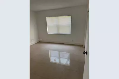 17911 NW 68th Ave #N104, Hialeah, FL 33015 - Photo 4