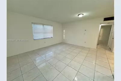 2005 Jefferson St #205, Hollywood, FL 33020 - Photo 6