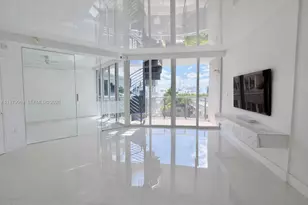 2155 Washington Ct, Miami Beach, FL 33139 - Photo 4