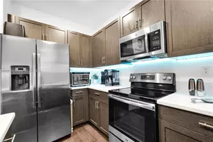 3321 W 105th Pl, Hialeah, FL 33018 - Photo 10