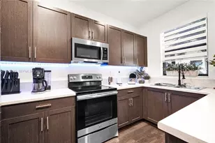 3321 W 105th Pl, Hialeah, FL 33018 - Photo 8