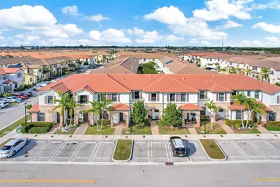 3321 W 105th Pl, Hialeah, FL 33018 - Photo 36