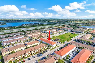 3321 W 105th Pl, Hialeah, FL 33018 - Photo 38