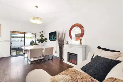 3321 W 105th Pl, Hialeah, FL 33018 - Photo 4