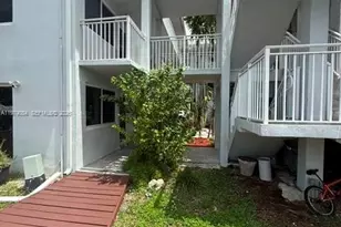 2430 NE 135th St, North Miami, FL 33181 - Photo 30