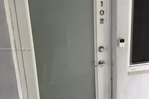 2430 NE 135th St, North Miami, FL 33181 - Photo 4