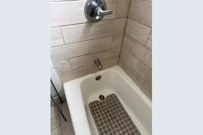2430 NE 135th St #102, North Miami, FL 33181 - Photo 22