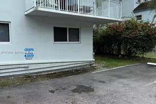 2430 NE 135th St, North Miami, FL 33181 - Photo 34