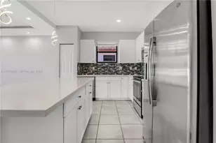 2541 SE 1st St, Homestead, FL 33033 - Photo 10