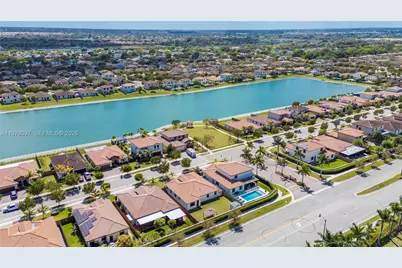 2541 SE 1st St, Homestead, FL 33033 - Photo 56