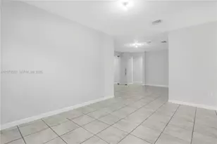 2541 SE 1st St, Homestead, FL 33033 - Photo 16