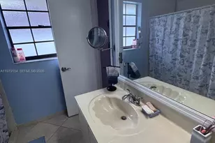 2370 NW 122nd Dr, Coral Springs, FL 33065 - Photo 6