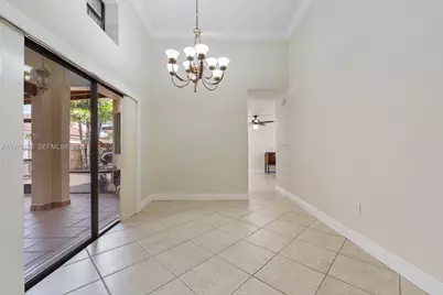 536 SW 88th Ct, Miami, FL 33174 - Photo 6