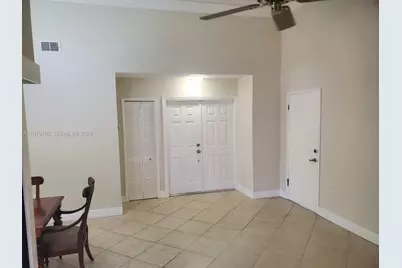 536 SW 88th Ct, Miami, FL 33174 - Photo 2