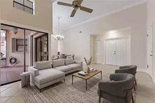 536 SW 88th Ct, Miami, FL 33174 - Photo 2