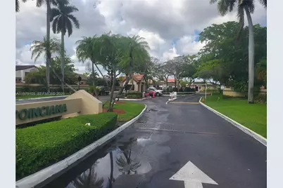 536 SW 88th Ct, Miami, FL 33174 - Photo 10