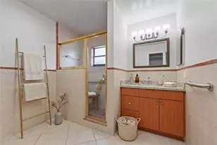536 SW 88th Ct, Miami, FL 33174 - Photo 10