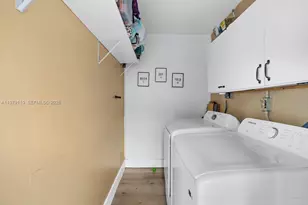 2286 NW 81st Ave, Sunrise, FL 33322 - Photo 12