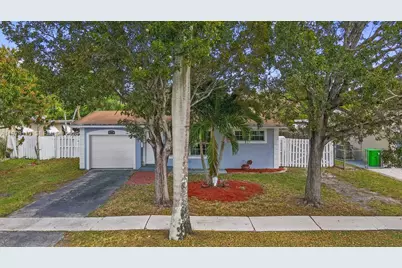 2286 NW 81st Ave, Sunrise, FL 33322 - Photo 2