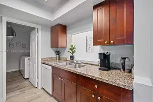 2286 NW 81st Ave, Sunrise, FL 33322 - Photo 10