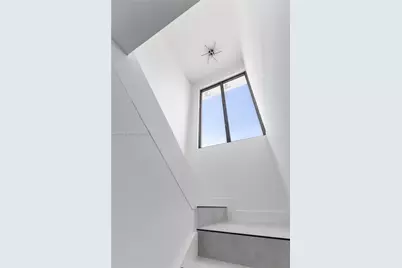 53 NW 52nd St, Miami, FL 33127 - Photo 10