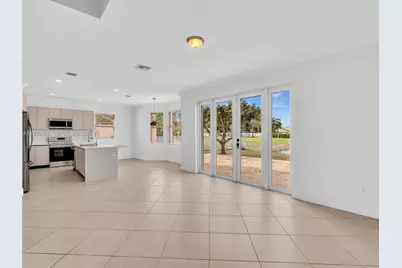 15363 NW 14th Rd, Pembroke Pines, FL 33028 - Photo 18