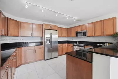 8390 SW 72nd Ave #106, Miami, FL 33143 - Photo 6